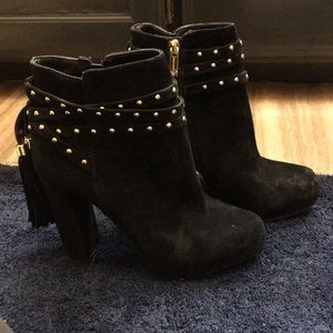 Jessica Simpson black booties